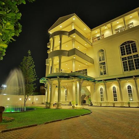 Navro Beach Resort Panadura Bagian luar foto