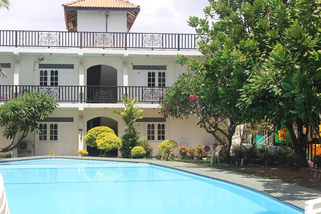 Navro Beach Resort Panadura Bagian luar foto